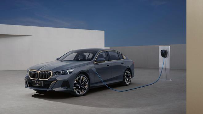 全新BMW 5系震撼上市不论油电树立智能豪华新标杆(图2)