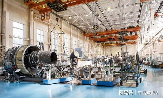 中国20亿贷款泡汤了？马达西奇被炸成废墟网友：这笔账迟早要算(图3)