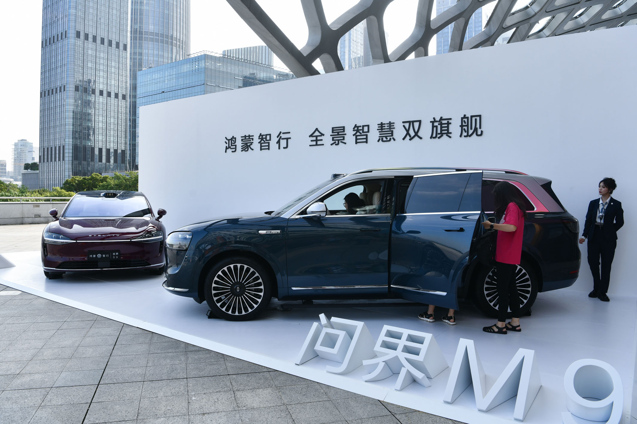 移动智能终端迭代融合探路品牌向上